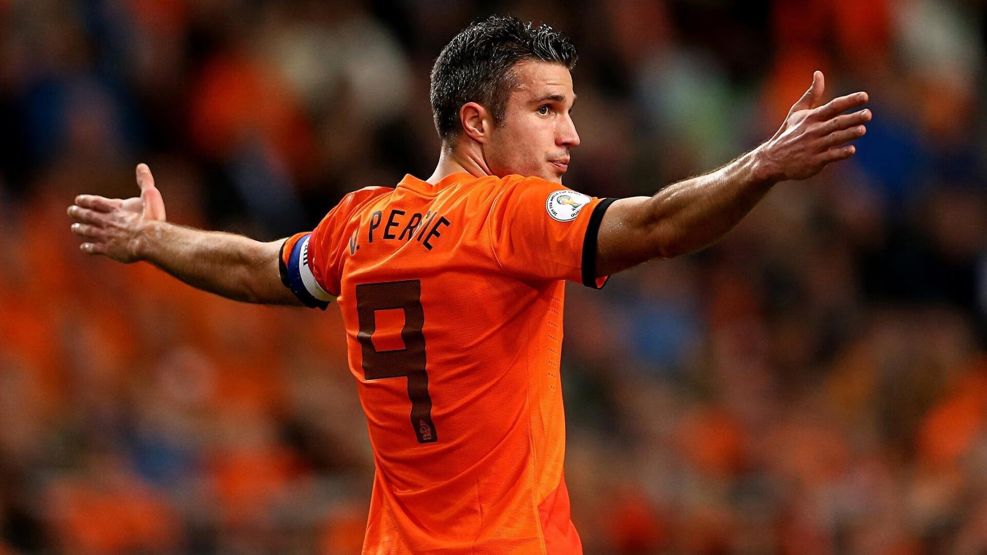 当政治强压遇上球场强权，姆巴佩东决接管之夜与喀麦隆的无声回响