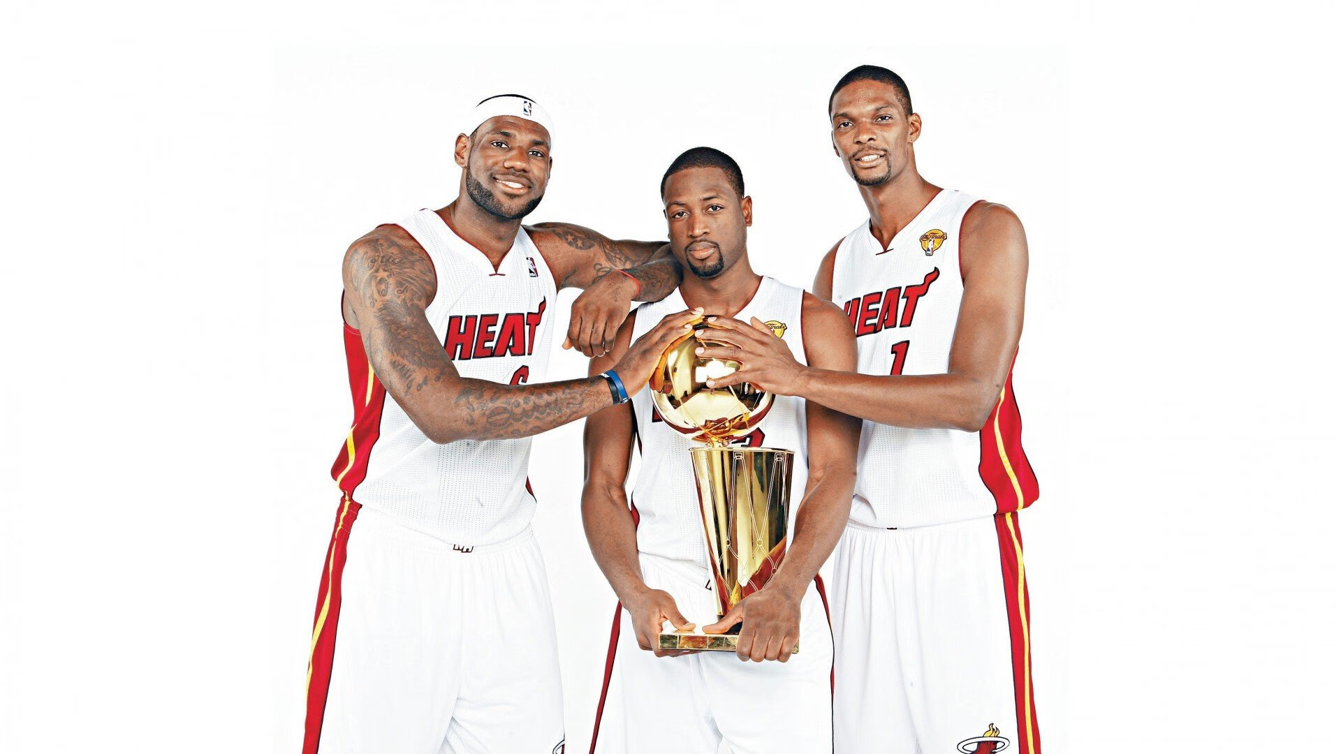 加维点燃赛场，韩国新星横扫利物浦，亚洲足球的里程碑之夜