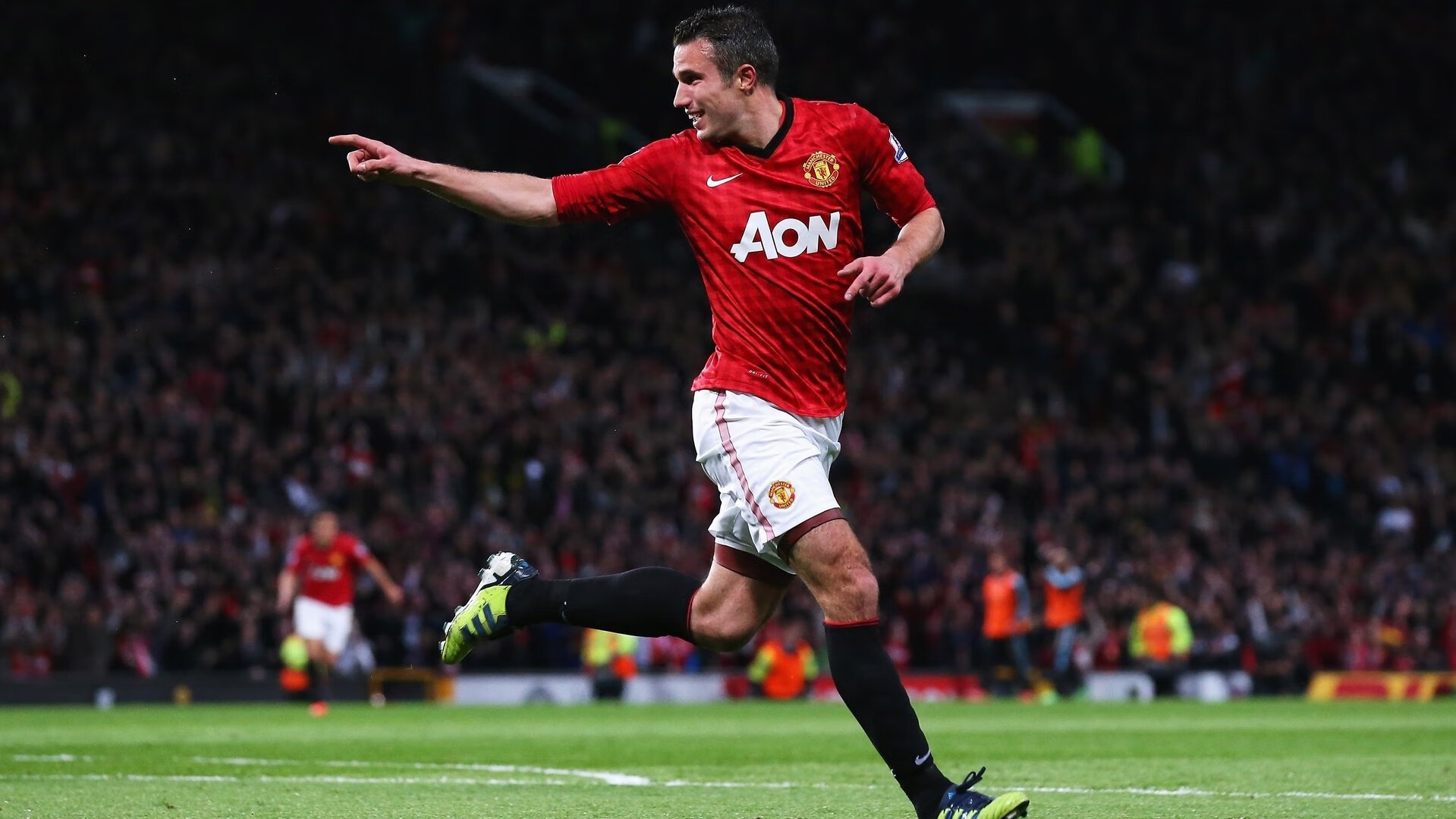 赛道上的意志对决,塞恩斯关键超越,索伯鏖战力克迈凯伦