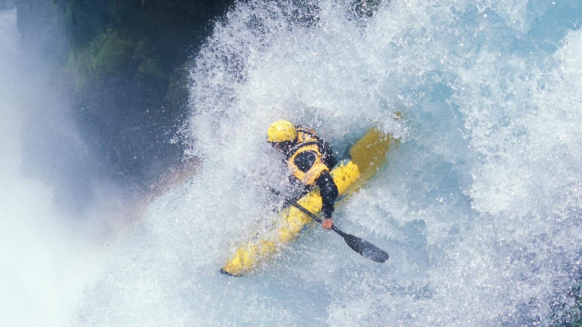赛道新秩序,红牛二队战术碾压,周冠宇统治级表现点燃全场